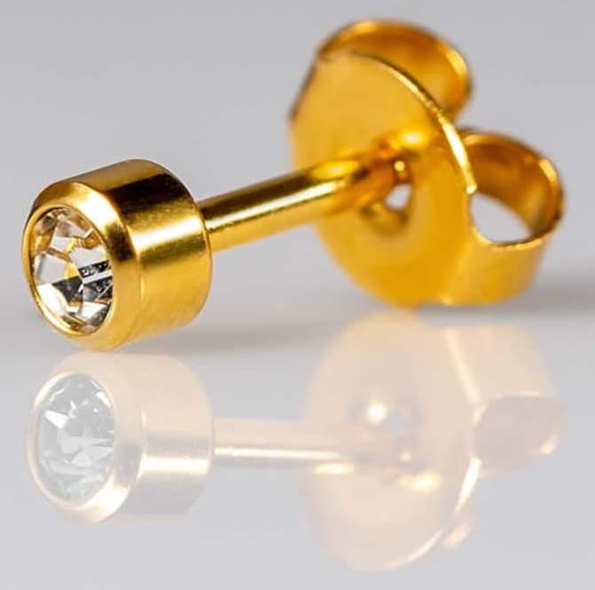 GOLD PLATE STUD - Bezelset Birthstone - April