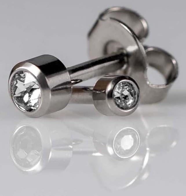 STAINLESS POLISHED STUD - Bezelset Birthstone - April - Mini